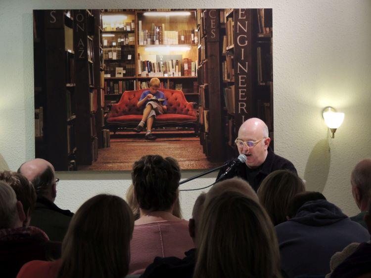 Frank Goosen liest konzentriert